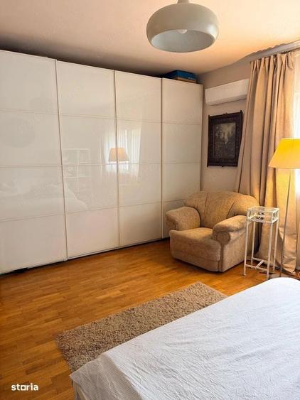 Apartament cu 3 camere decomandat în Nerva Traian