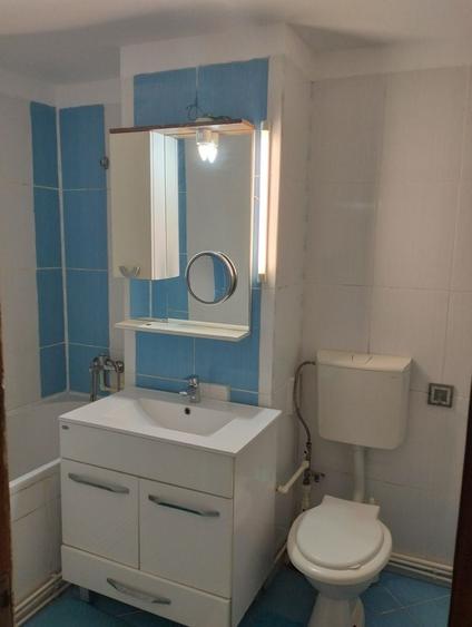 Apartament cu 3 camere decomandat în Micro 11
