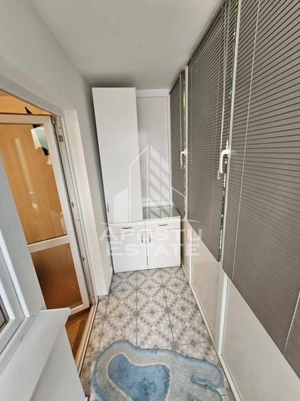 Apartament cu 4 camere decomandat în Complex Studențesc
