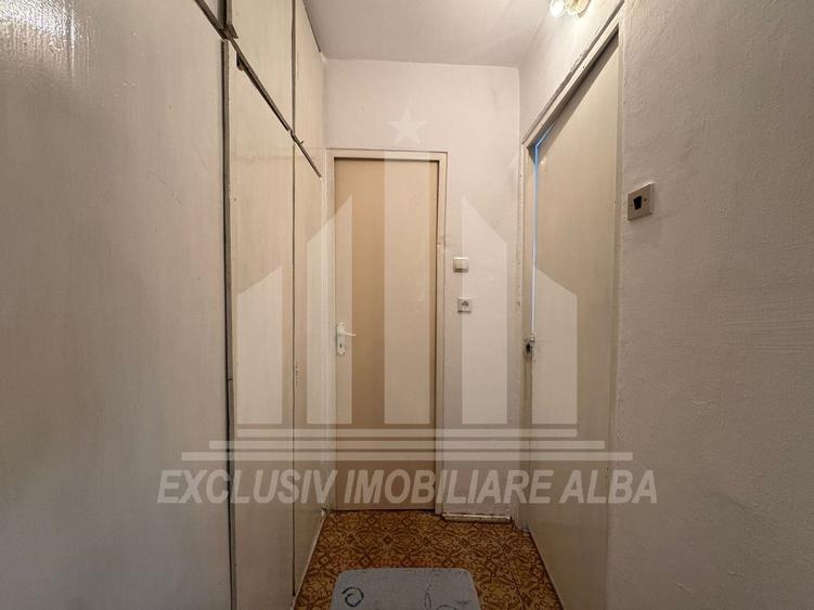 Apartament cu 2 camere semidecomandat, mobilat în Cetate — fotografia 3