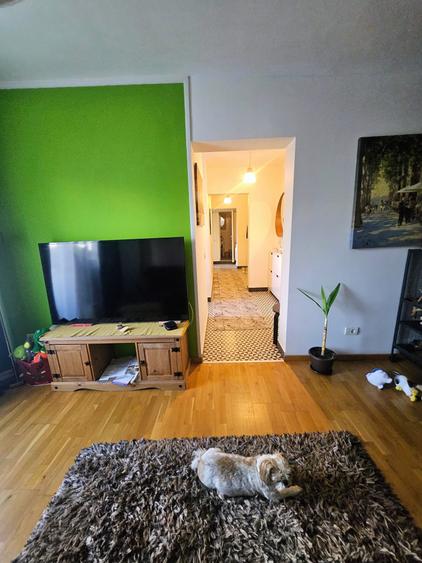 Apartament cu 4 camere semidecomandat, mobilat în Teiul Doamnei