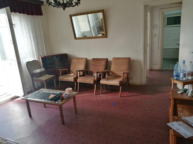 Apartament cu 2 camere semidecomandat în Central