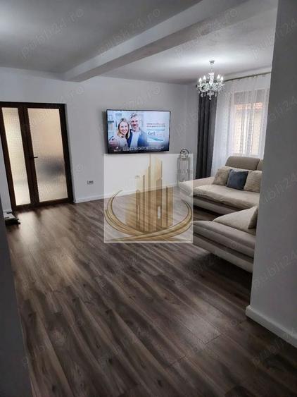 Casă individuală cu 5 camere cu Canalizare în Plopi