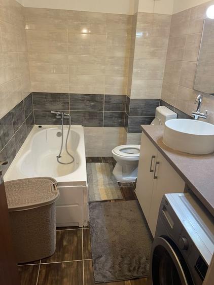 Apartament cu 2 camere decomandat în Exterior Vest
