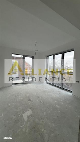 Casă cu 3 camere cu Teren 250 Mp în Central