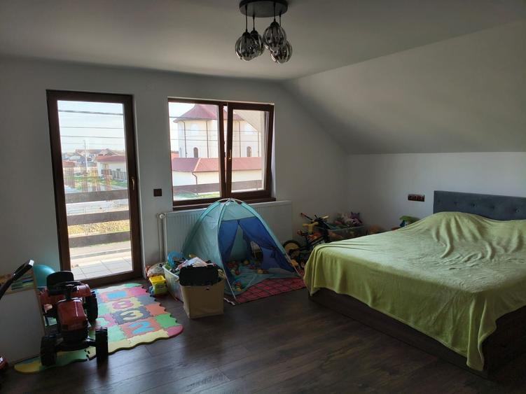 Casă individuală cu 1 camere cu Canalizare în Sântandrei