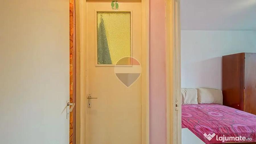 Apartament cu 2 camere semidecomandat în Est