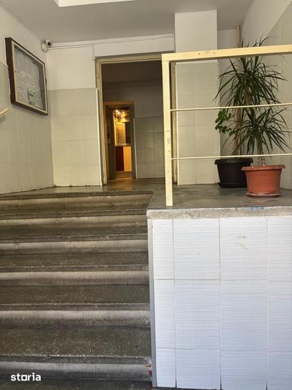 Apartament cu 3 camere în Vitan