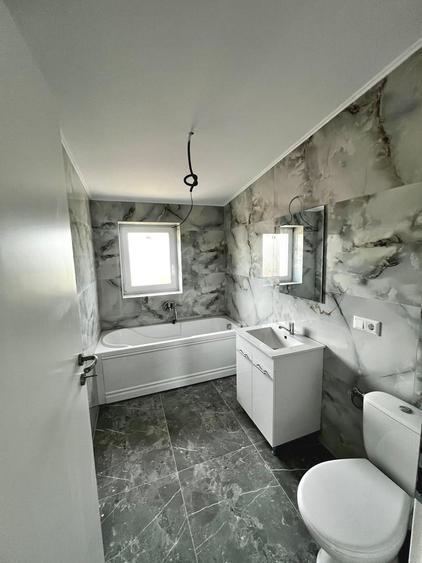Duplex cu 4 camere cu Canalizare în Ampoi 3