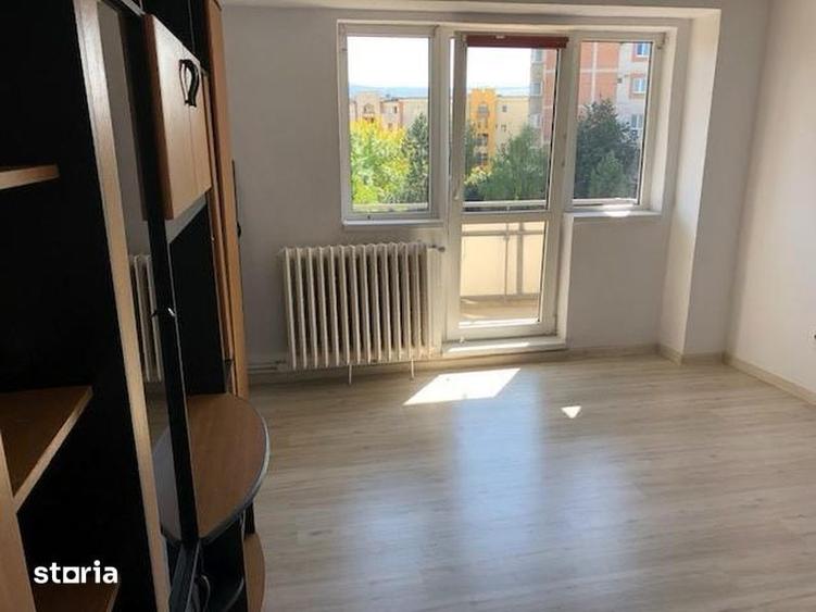 Apartament cu 3 camere decomandat în Gheorgheni