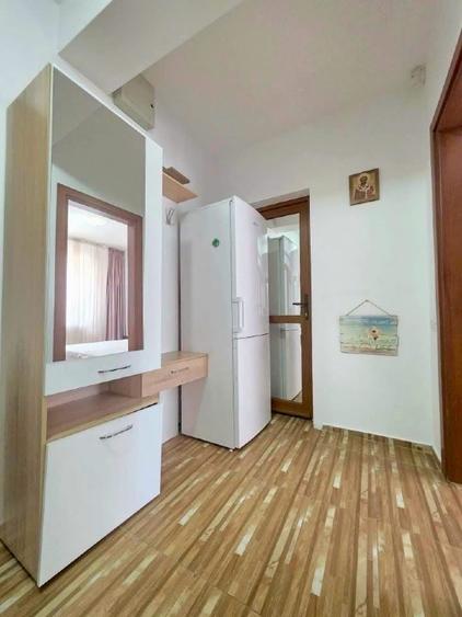 Apartament cu 2 camere decomandat, mobilat în Central