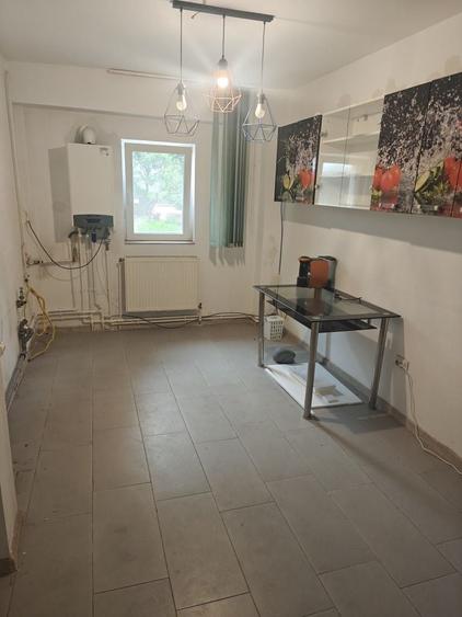 Spațiu comercial, de 70 mp, în Alexandru cel Bun