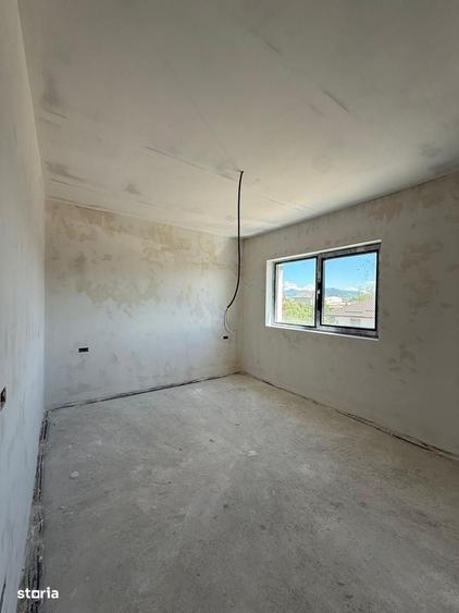 Casă cu 4 camere cu Teren 417 Mp în Central