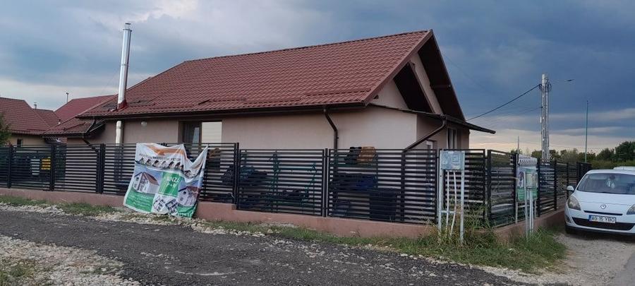 Casă cu 4 camere cu Teren 450 Mp în Glâmbocu