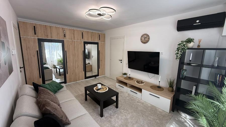 Apartament cu 2 camere semidecomandat, mobilat în Colentina