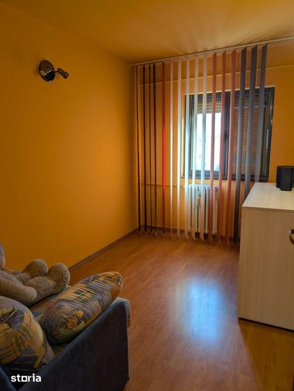 Apartament cu 3 camere decomandat în Mărășești