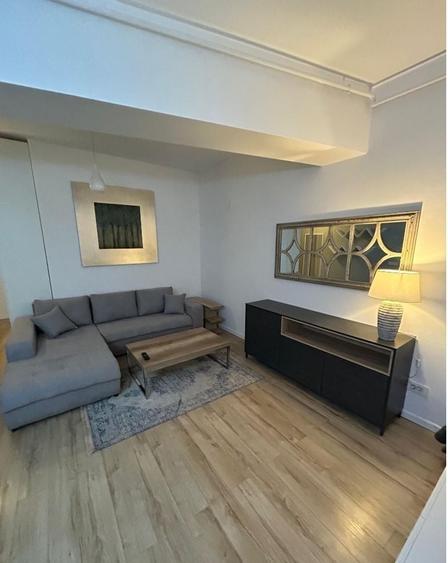Apartament cu 2 camere semidecomandat, mobilat în Timpuri Noi