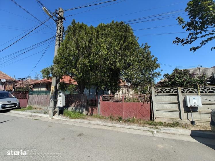 Casă cu 3 camere cu Teren 573 Mp în Lumina