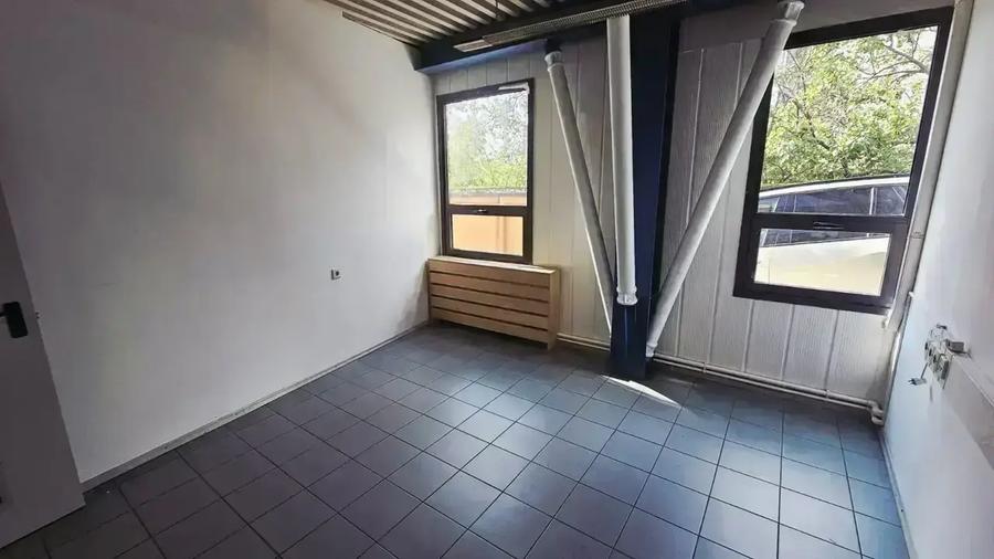 Spațiu comercial, de 370 mp, în Bucureștii Noi