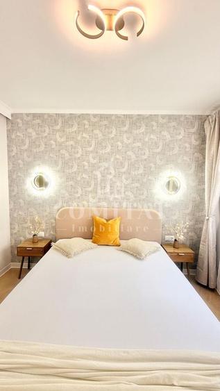 Apartament cu 3 camere semidecomandat în Florești