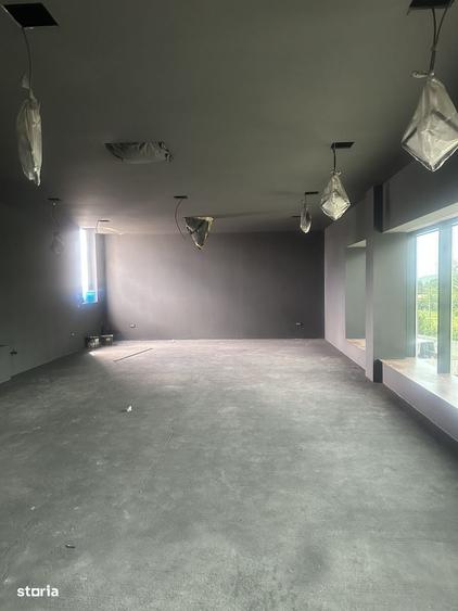Spațiu comercial, de 123 mp, în Central