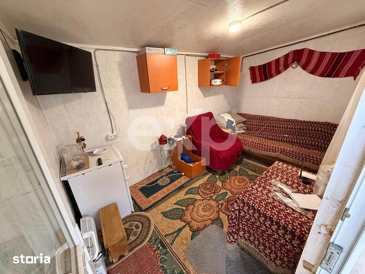Casă cu 3 camere cu Teren 2857 Mp în Buzoești