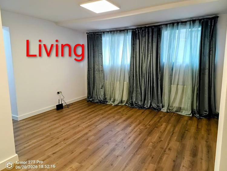 Apartament cu 3 camere decomandat în Central