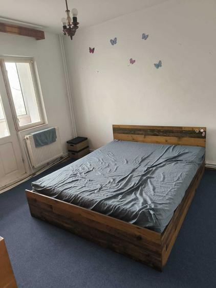 Apartament cu 3 camere decomandat în Obcini