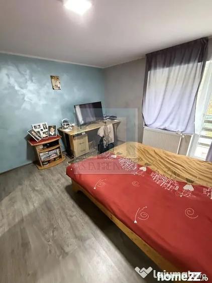 Casă cu 7 camere cu Teren 730 Mp în Timișu de Jos