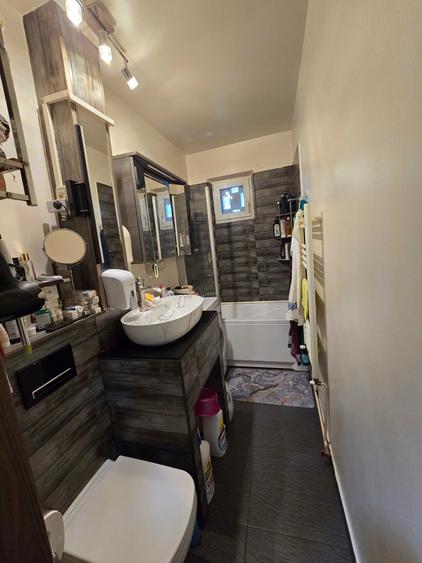 Apartament cu 2 camere nedecomandat în Dacia