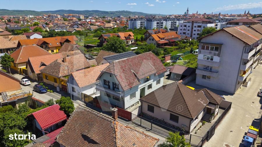 Casă cu 6 camere cu Teren 515 Mp în Terezian