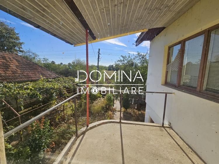 Casă individuală cu 6 camere cu Teren 5351 Mp în Dănești