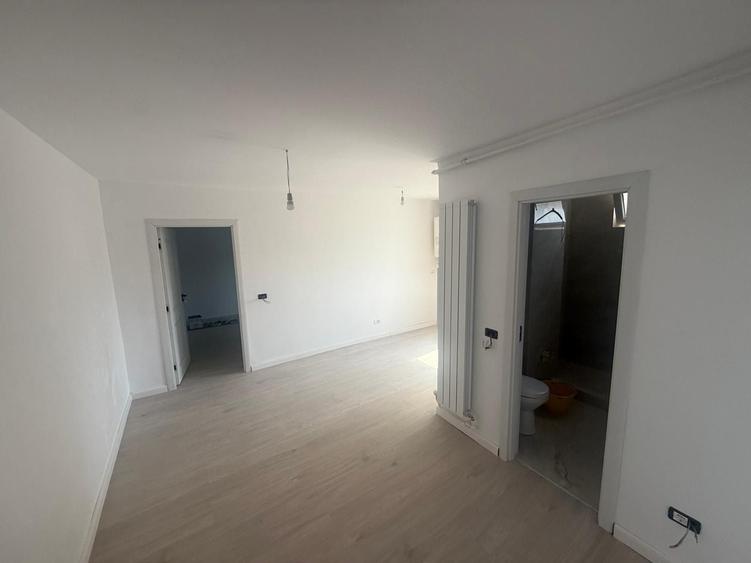 Apartament cu 2 camere decomandat în Mărăței