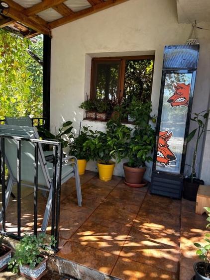 Casă individuală cu 4 camere cu Garaj în Albota