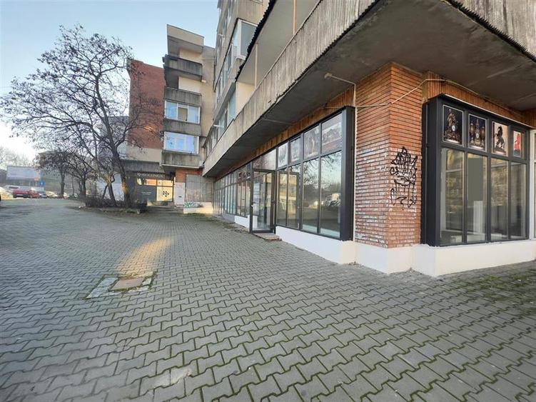 Spațiu comercial, de 101 mp, în Podul de Fier