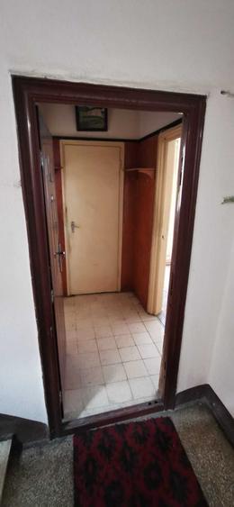Apartament cu 2 camere semidecomandat în 1 Mai
