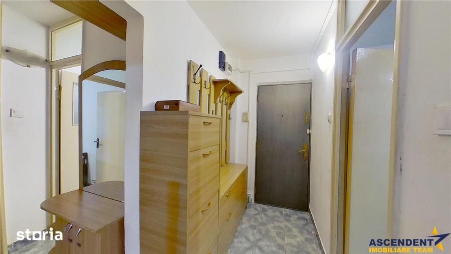 Apartament cu 3 camere decomandat, mobilat în Gării