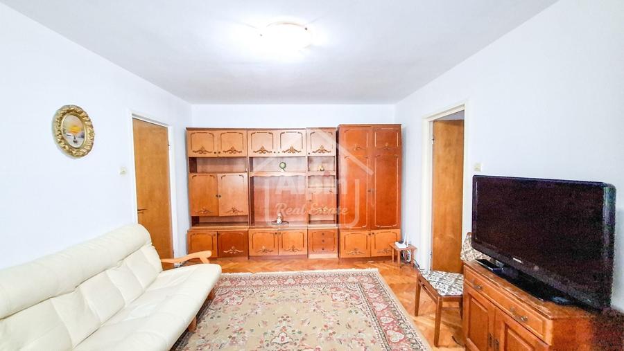 Apartament cu 2 camere semidecomandat, mobilat în Centrul Civic