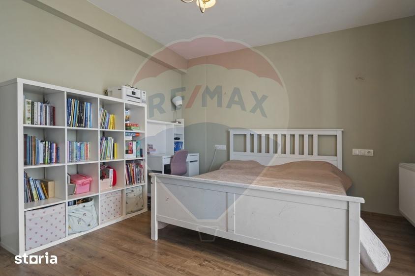Apartament cu 2 camere decomandat în Roșu