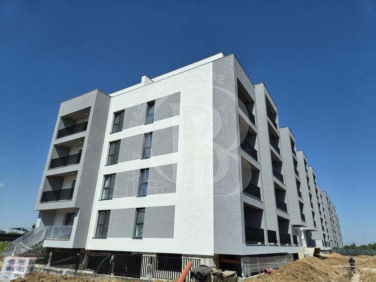 Apartament cu 2 camere decomandat în Titan