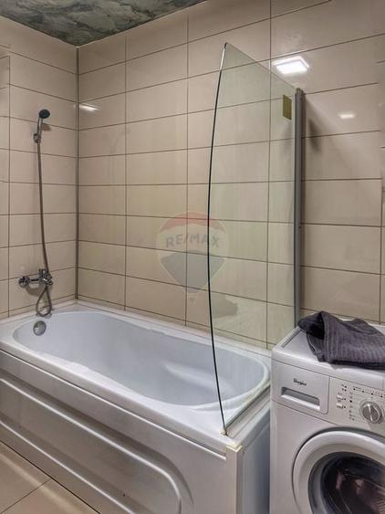 Apartament cu 3 camere semidecomandat, mobilat în Ștefăneștii de Jos