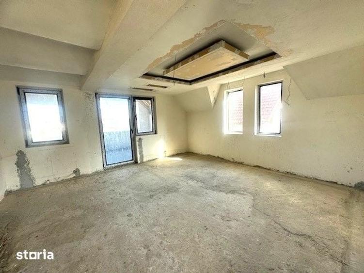 Casă cu 5 camere cu Teren 468 Mp în Central