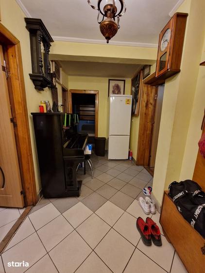 Apartament cu 3 camere în Central
