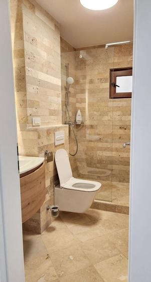 Apartament cu 3 camere decomandat în Faleză