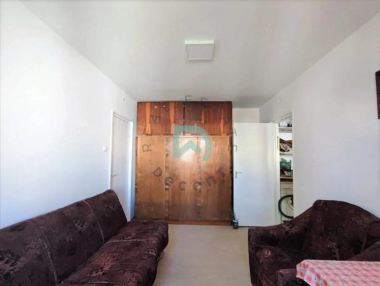 Apartament cu 2 camere semidecomandat în Florilor