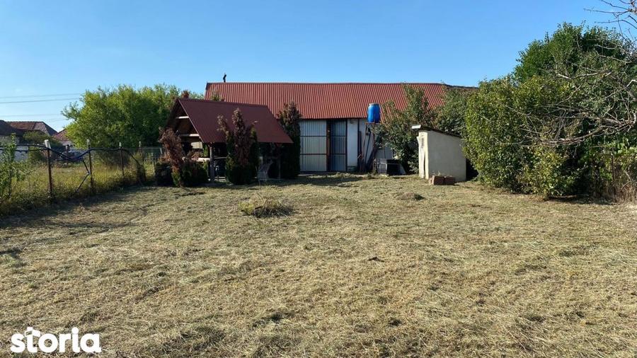 Casă cu 2 camere cu Teren 676 Mp în Sâmbăta