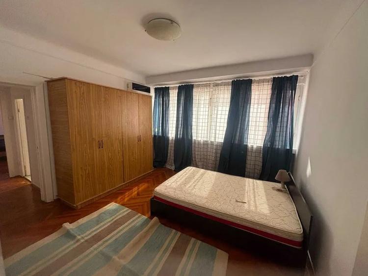Apartament cu 3 camere, mobilat în P-ța Romană