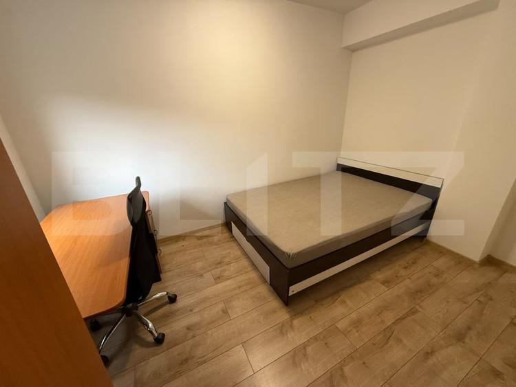 Apartament cu 3 camere semidecomandat, mobilat în Zorilor