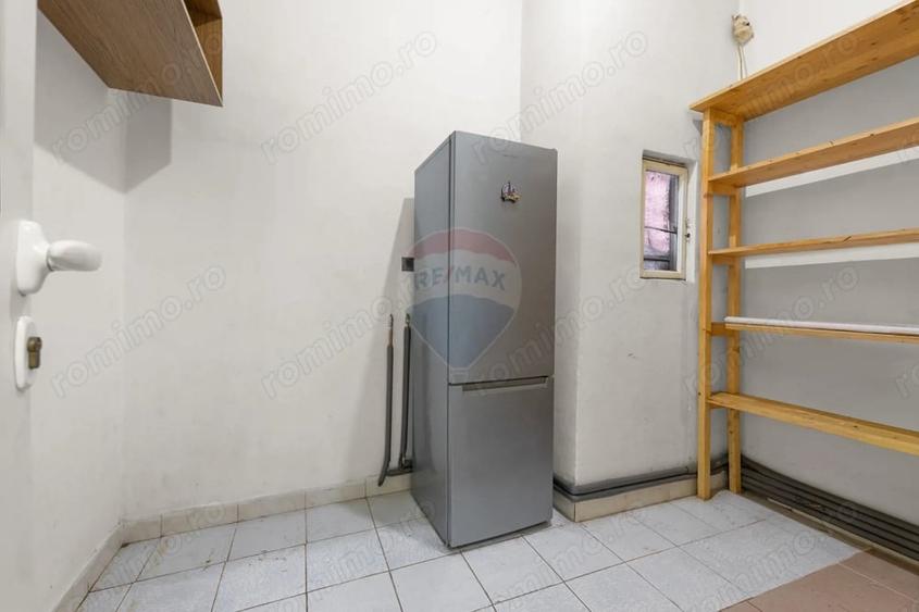 Casă cu 4 camere cu Teren 500 Mp în Podgoria