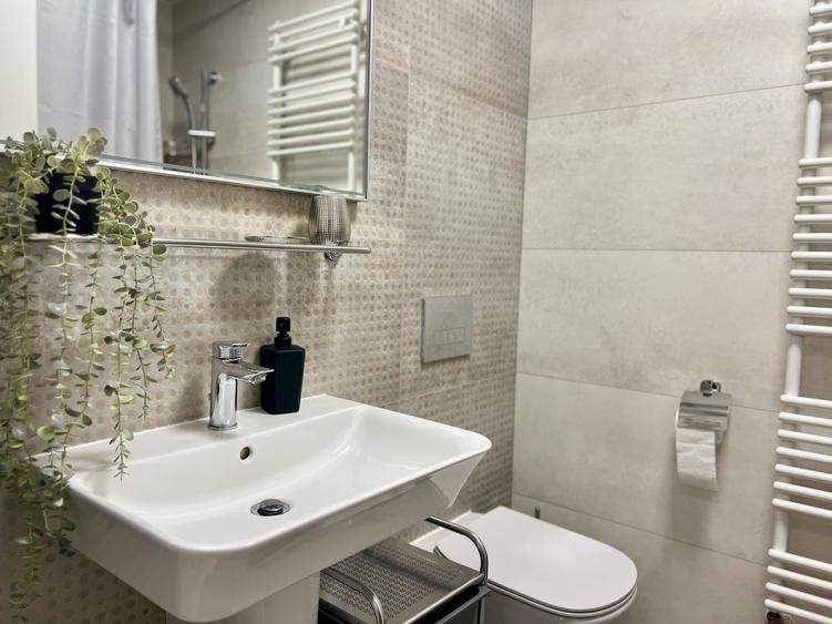 Apartament cu 2 camere decomandat, mobilat în Aviației